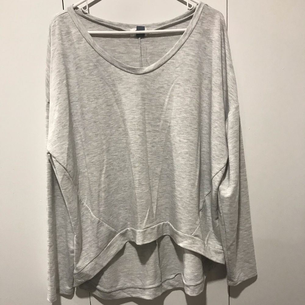 Women’s old navy oversized long sleeve tee